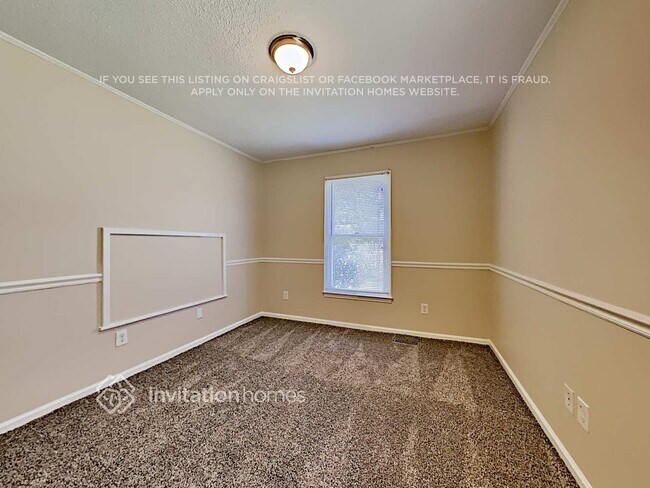 Building Photo - 499 Kingfield Dr SW
