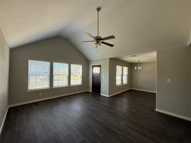 Building Photo - 705 S Binkley St