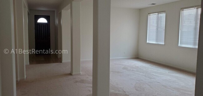 Building Photo - 2513 Guadalajara Dr