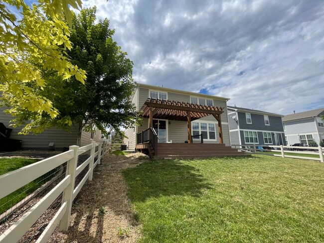 Building Photo - Luxurious 3 Bedroom 2.5 Bathroom House in ...