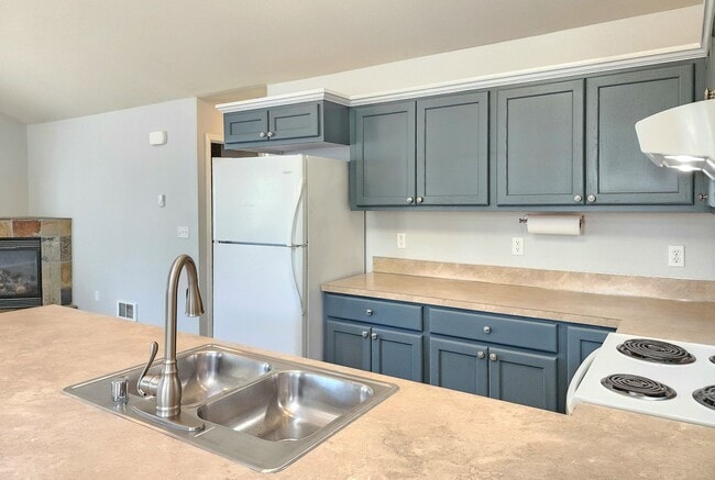 Building Photo - 3 Bedroom 2 Bath Home in Arlington