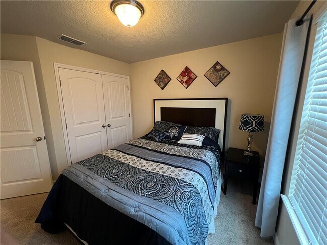 Building Photo - 10742 Sunset Ridge Ln