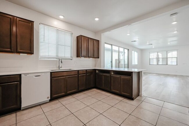 Building Photo - COMING SOON, Stunning 4 bedroom, 4 bathroom home in the desirable gated community of Horizon in C...