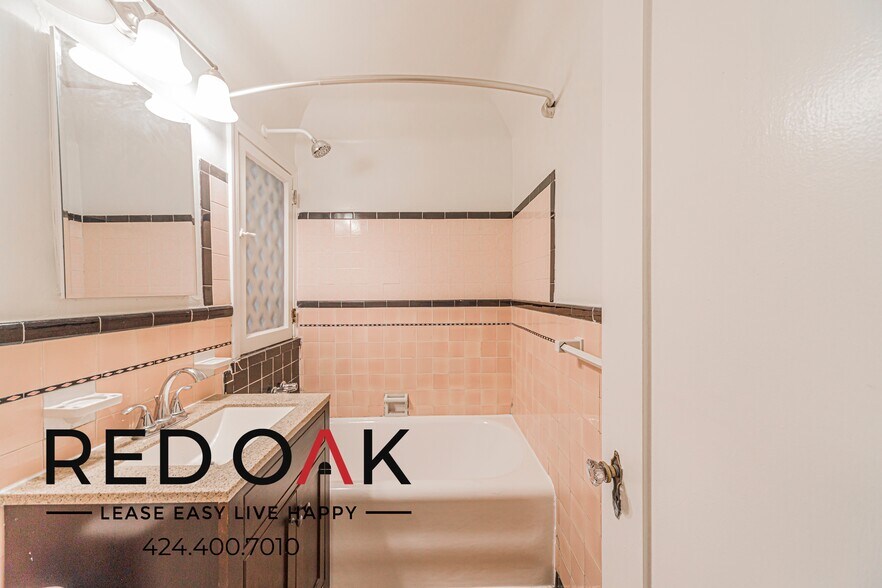 Building Photo - 3963 W 7th St