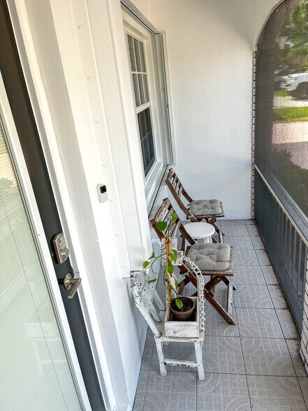 Front Porch - 4540 NW 12th Dr