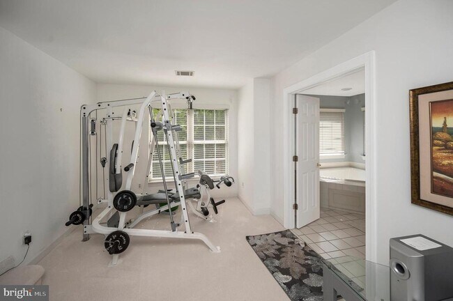 Building Photo - 16005 Kings Mountain Rd
