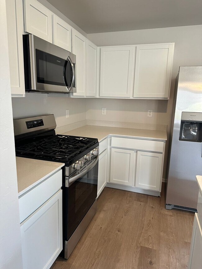 Building Photo - 9705 Gray Wolf Ln