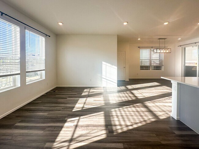 Building Photo - 17430 Pacific Peak Cir