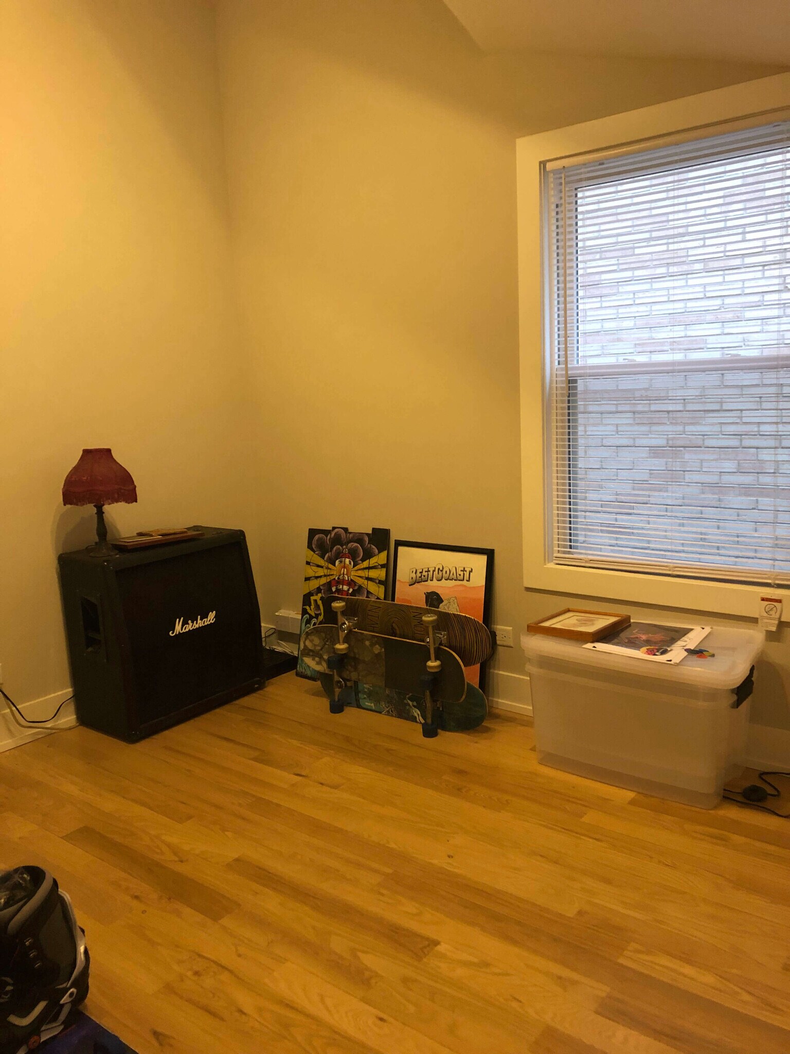 Building Photo - 3054 N Avers Ave
