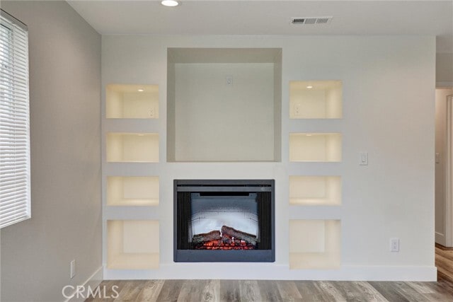 Building Photo - 402 E Glendale Dr