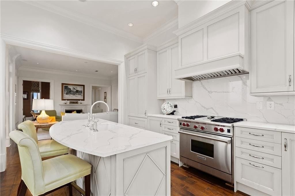 Building Photo - 3376 Peachtree Rd