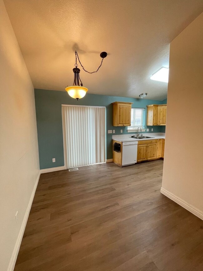 Building Photo - Amazing Home in Rexburg Idaho!