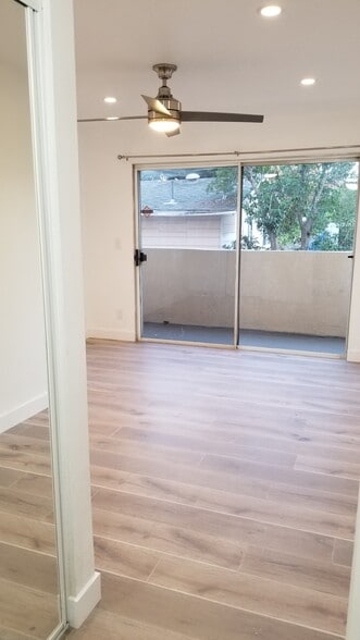 Building Photo - 14126 Tiara St