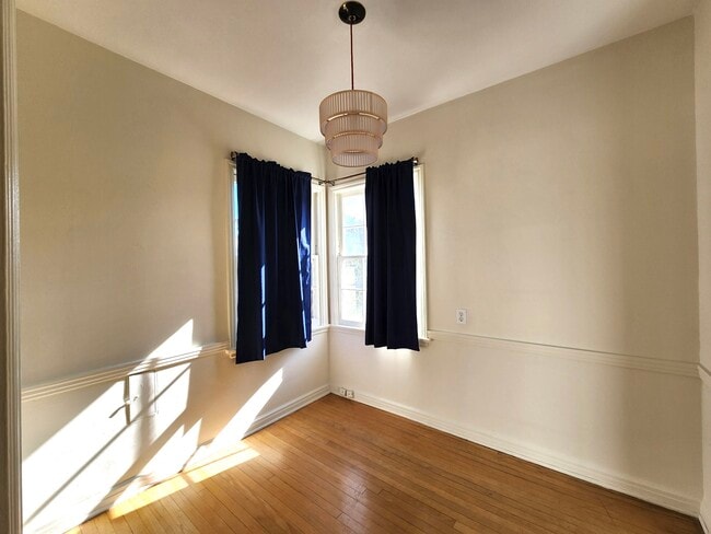 Building Photo - 10325-10327 /2 Ashton Ave