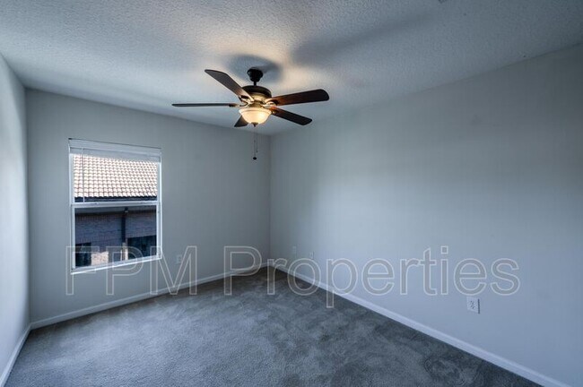 Building Photo - 9505 Armelle Way