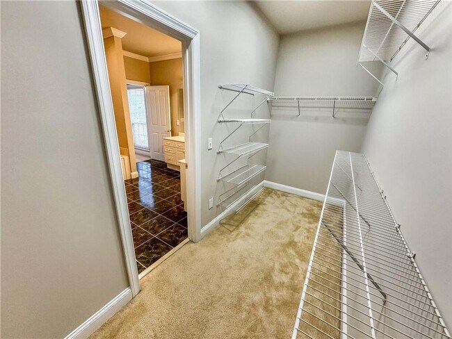 Building Photo - 2000 Sterling Ct