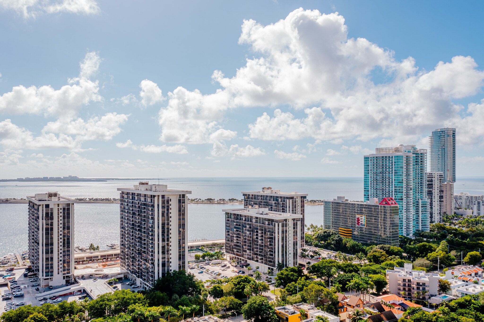 Building Photo - 1925 Brickell Ave