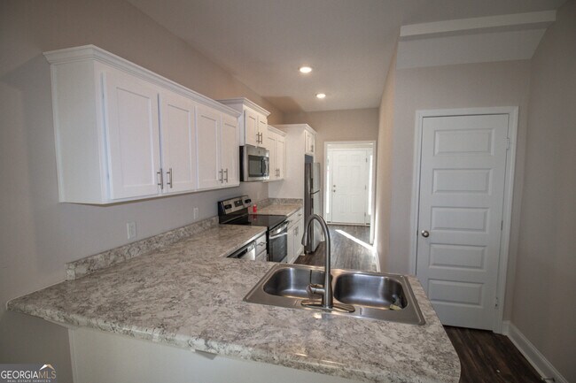 Building Photo - 603 N Kevin Ct