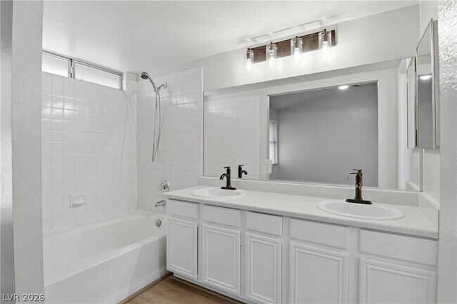Building Photo - 6224 Caprino Ave