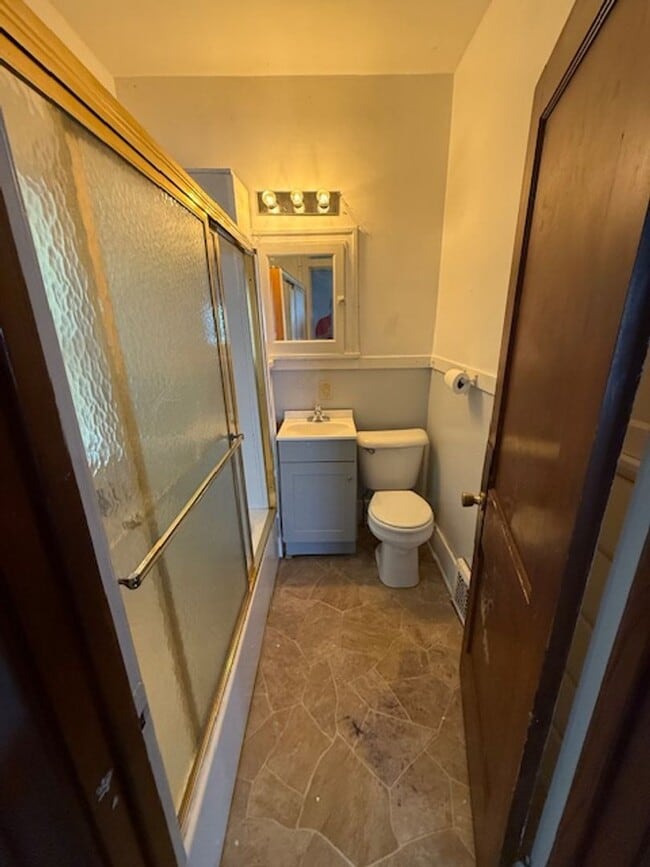 Building Photo - Cozy 1 Bedroom!!