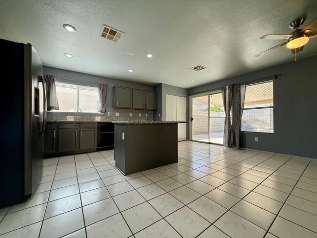 Building Photo - Northwest/Centennial Hills - 3BD SINGLE STORY HOME, GRANITE COUNTER TOPS, STAINLESS STEEL APPLIAN...