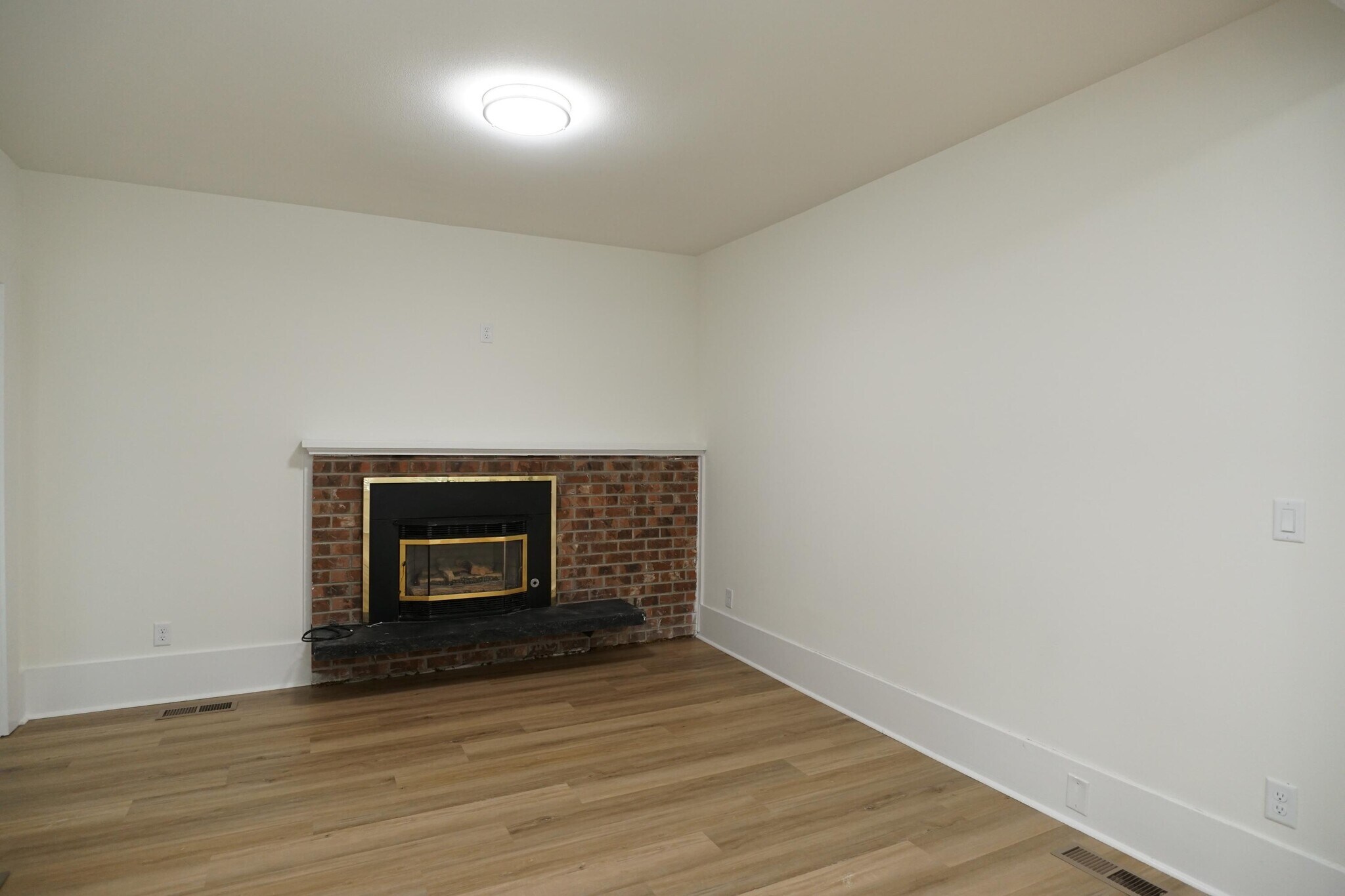 Building Photo - 3104 S 7th St