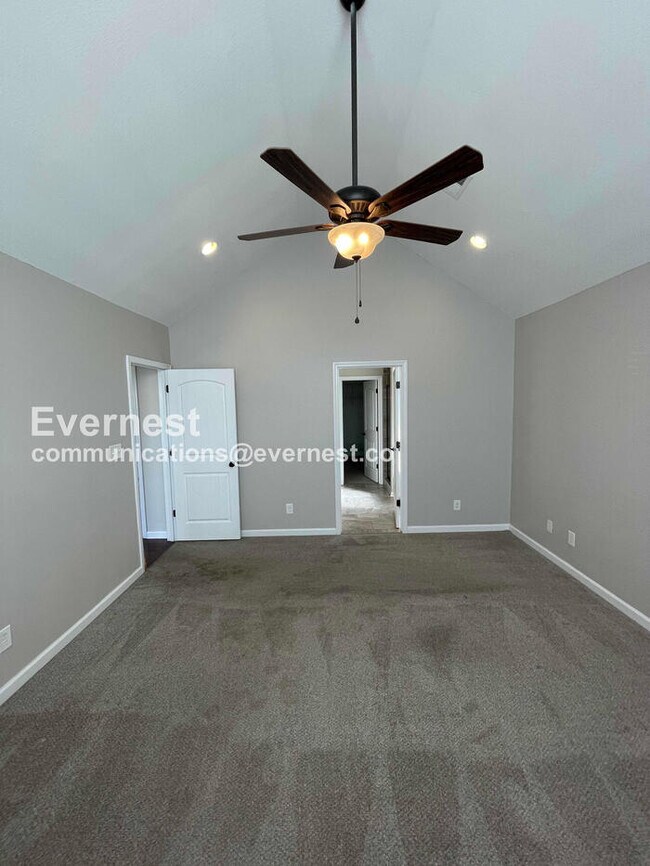 Building Photo - 3393 Wiser Dr