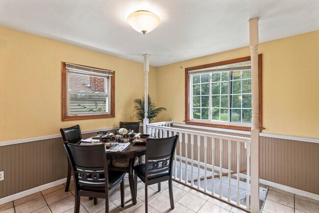 Building Photo - 2404 Saunders Station Rd