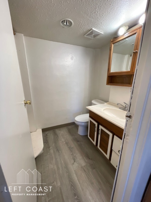 Building Photo - 443 SW 7th St