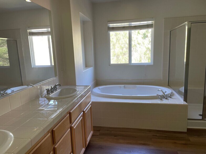 Building Photo - 17008 Spring Canyon Pl