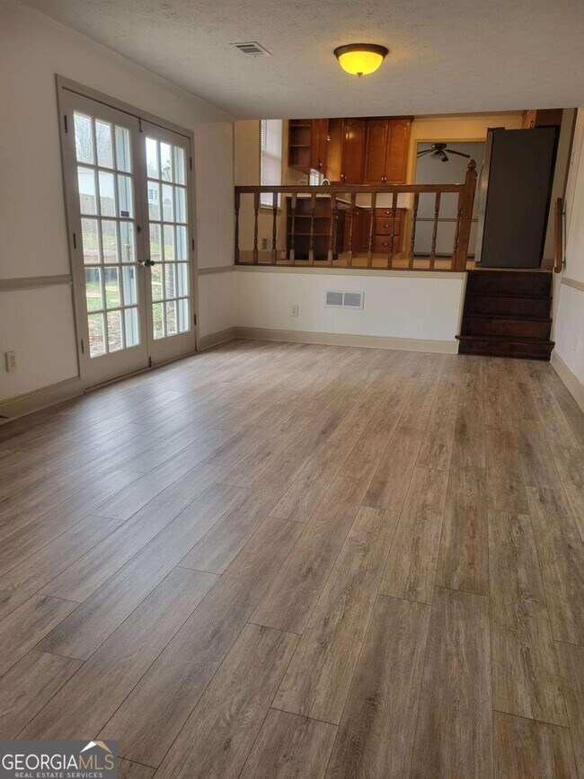 Building Photo - 3717 Leisure Ct
