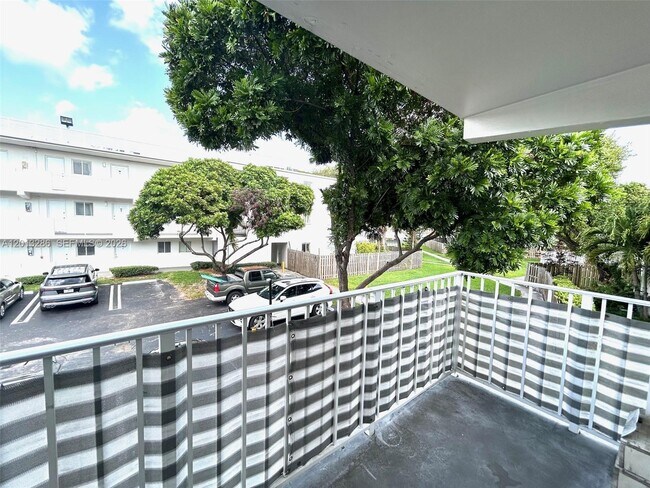 Building Photo - 7701 SW 88th St