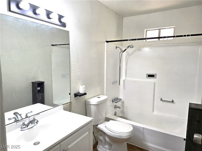 Building Photo - 1708 Cordoba Ln