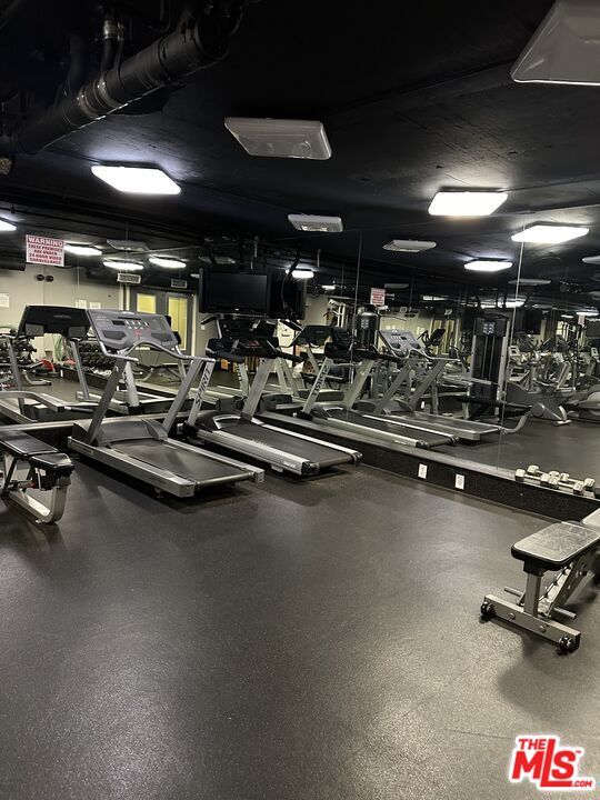 Building Photo - 141 S Clark Dr