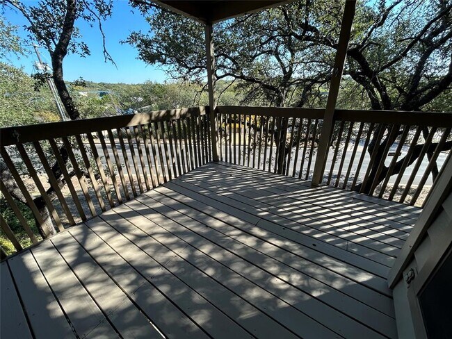 Building Photo - 3809 Spicewood Springs Rd