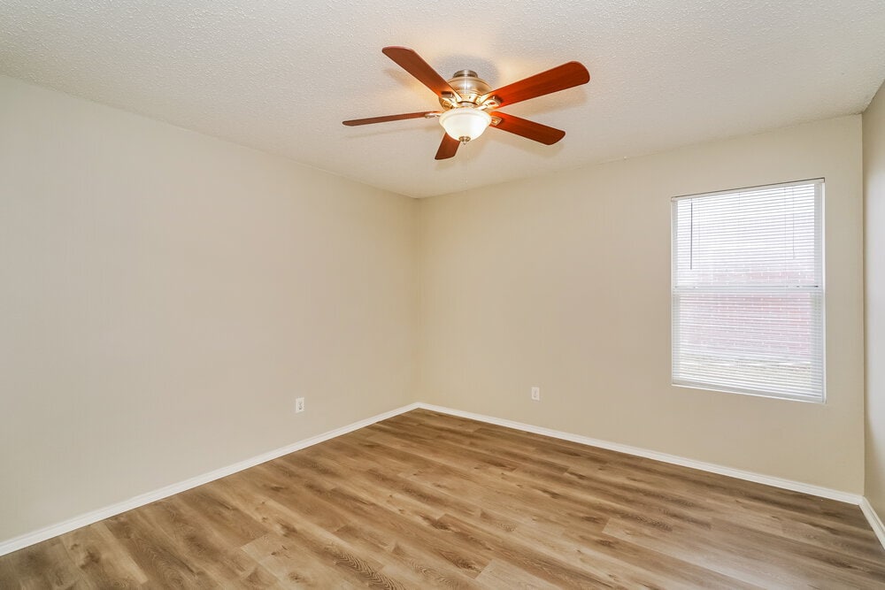 Building Photo - 541 Magdalen Ave