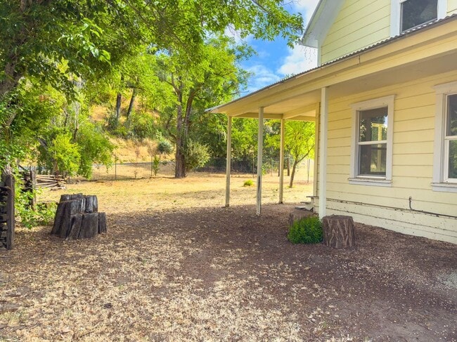 Building Photo - 31510 CA-128