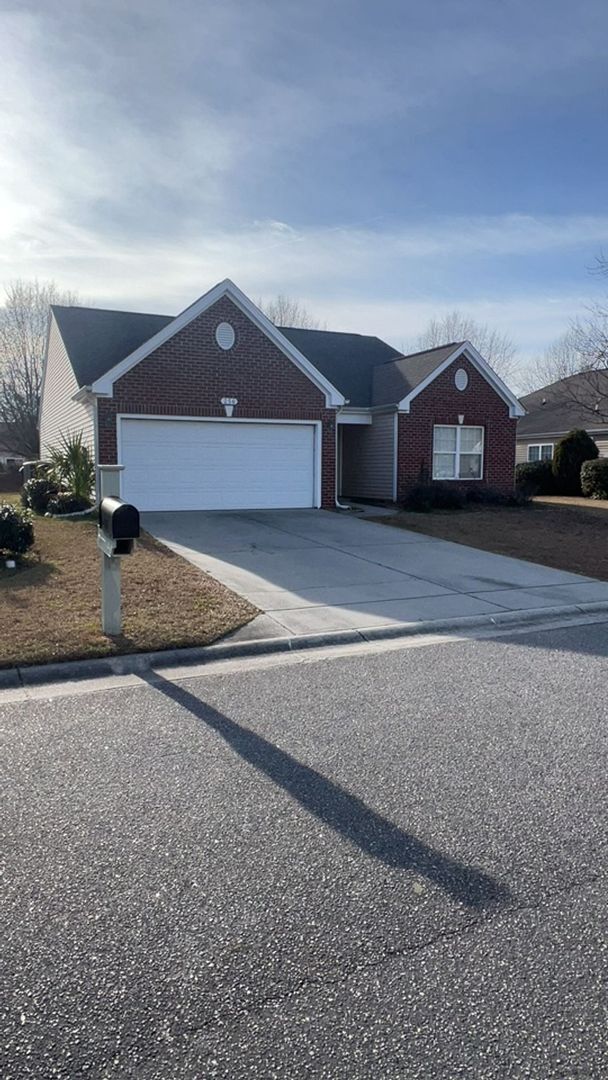 Building Photo - Woodbury 3 BD, 2BA home