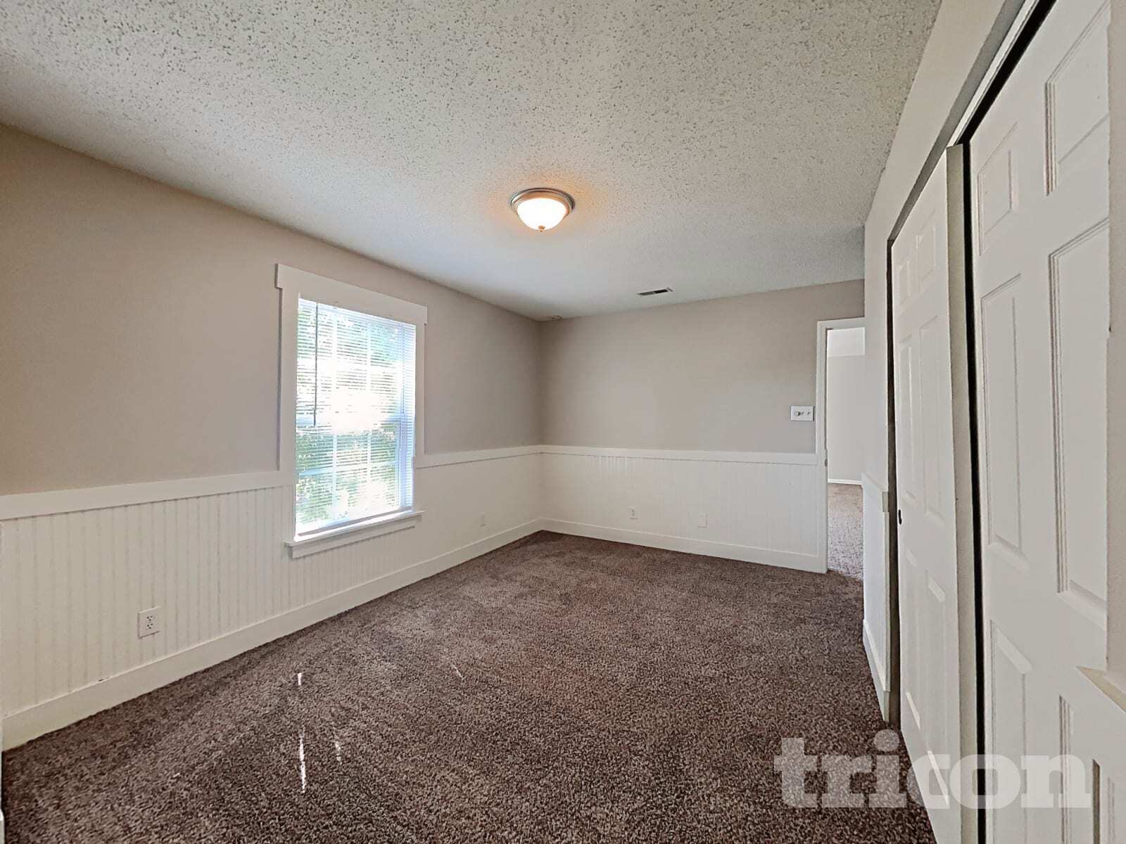 Building Photo - 2117 Westmere Dr