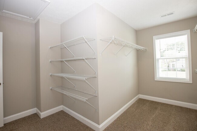 Building Photo - 111 Lightwater Dr