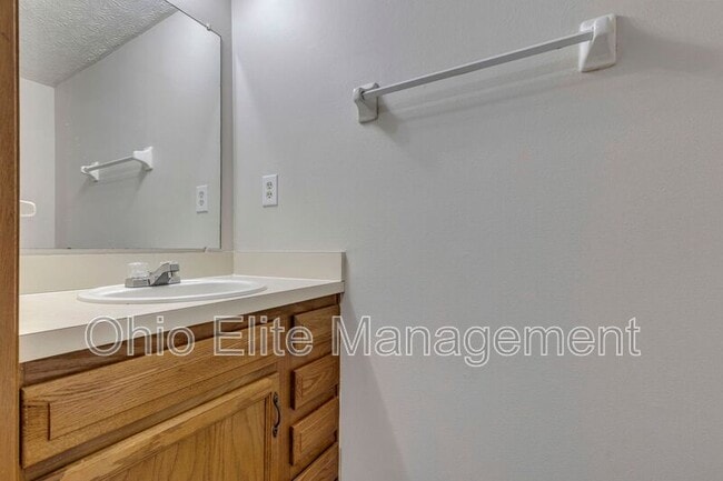 Building Photo - 229 Cantwell Ct