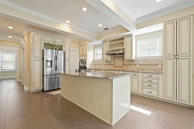 Building Photo - 3 Bedroom Dunham Marsh Beauty with Outdoor Fireplace and Resort-Style Community Amenities