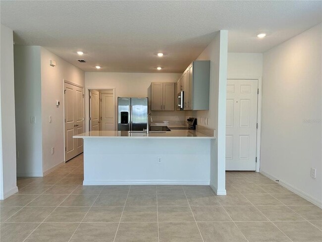 Building Photo - 534 Wayland Dr