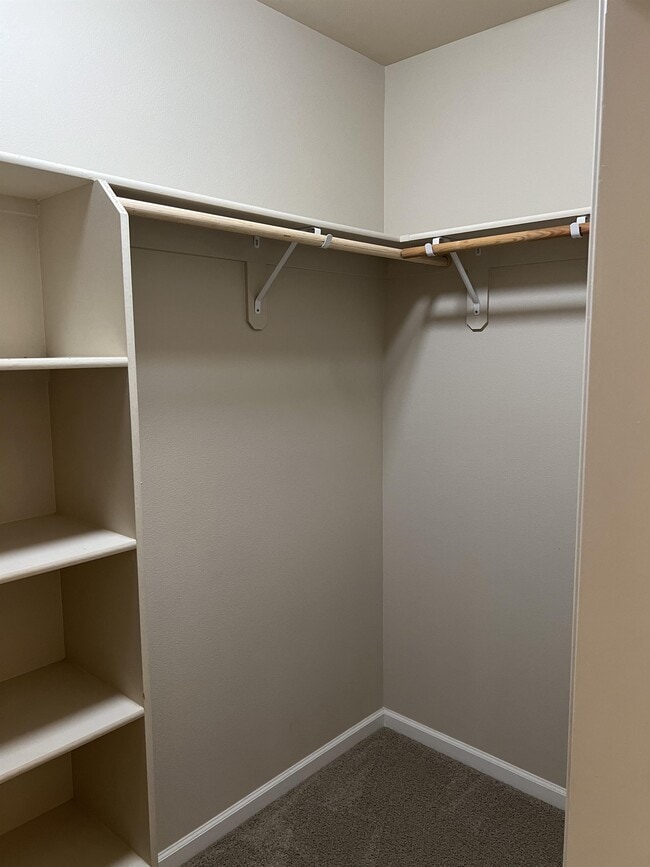 Building Photo - 4321 Paulson Ln