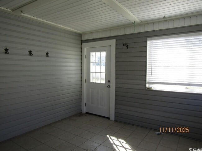 Building Photo - 132 Carolina Pointe Way