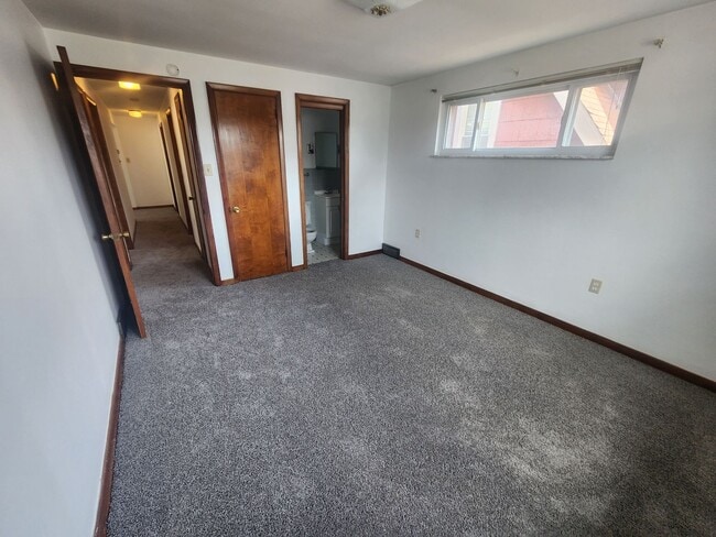 Building Photo - 21 Chalfonte Ave