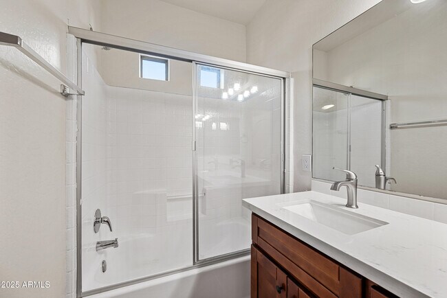 Building Photo - 4608 W Maryland Ave