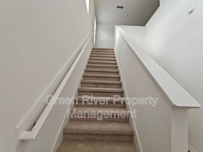 Building Photo - 5724 Lagoon Cruise Wy