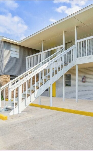 Interior Photo - The APEX