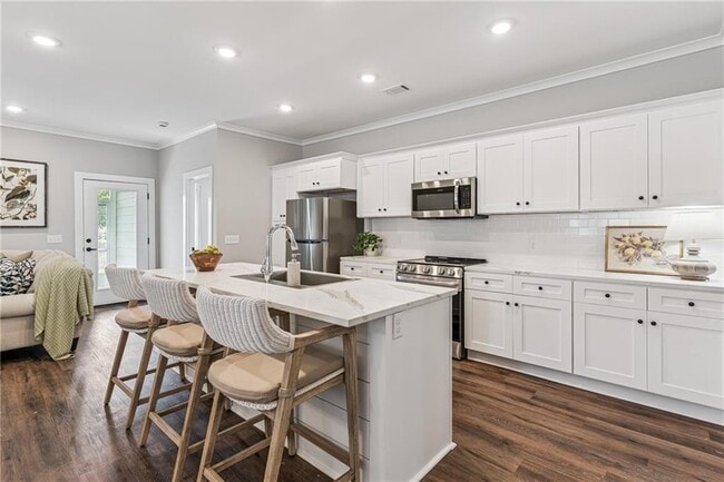 Building Photo - 313 Bottlebrush Walk